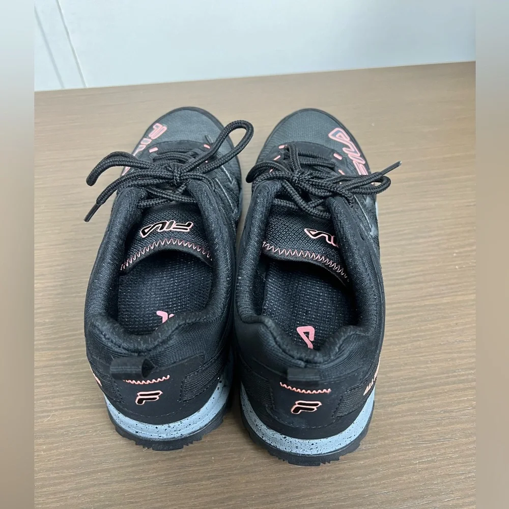 Fila Women's Black and Pink Sneakers Sz 9 - Picture 3 of 5